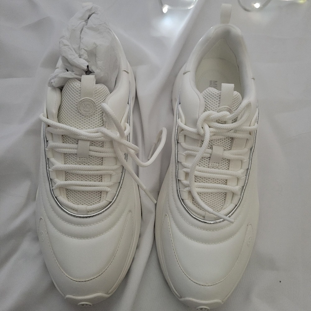 Micheal Kors shoes size 9